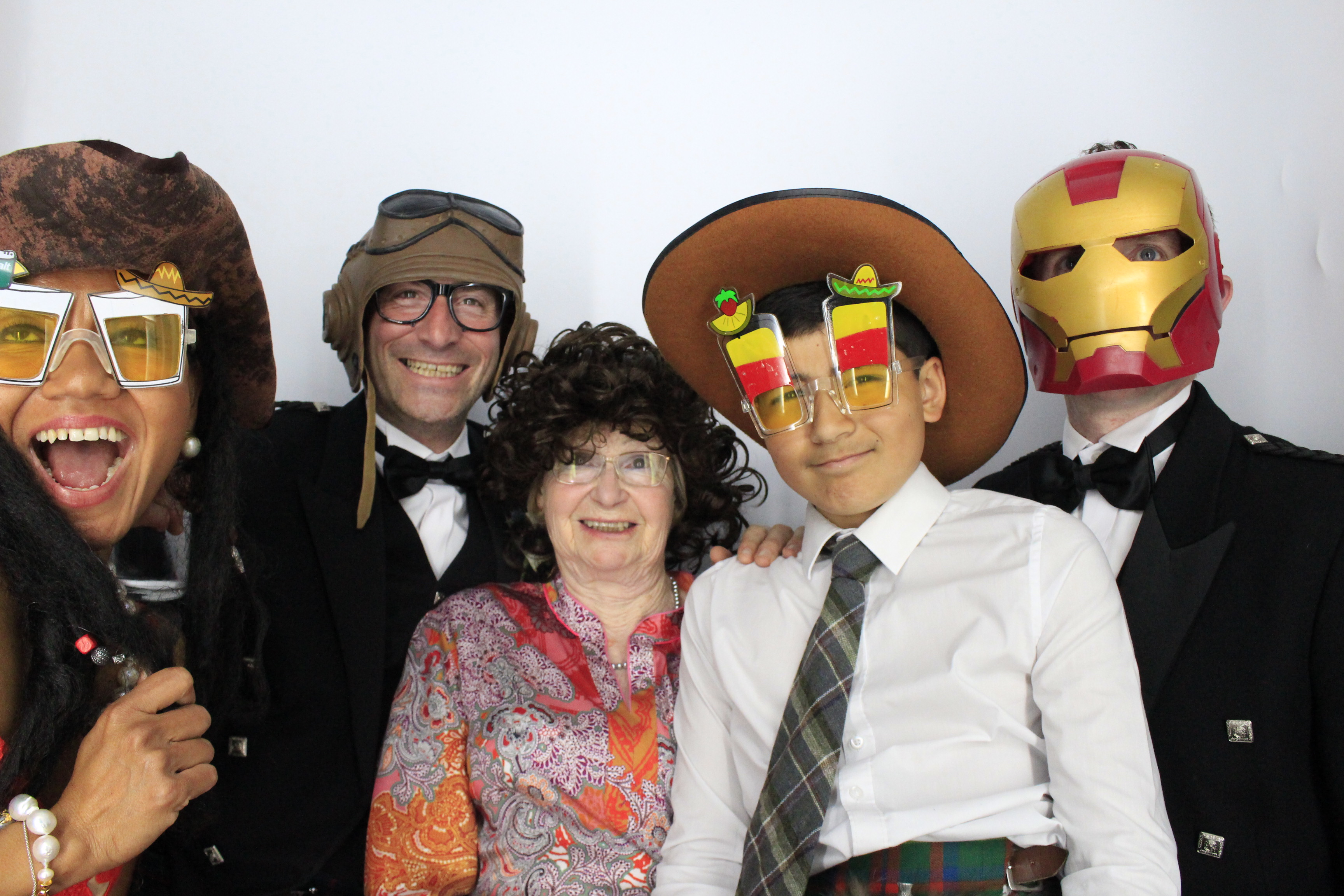 Andy and Emma's Wedding | View more photos from the event at gallery.myphotoboothexperience.co.uk/u/MyPhotoBoothExperienceLtd/Andy-and-Emmas-Wedding